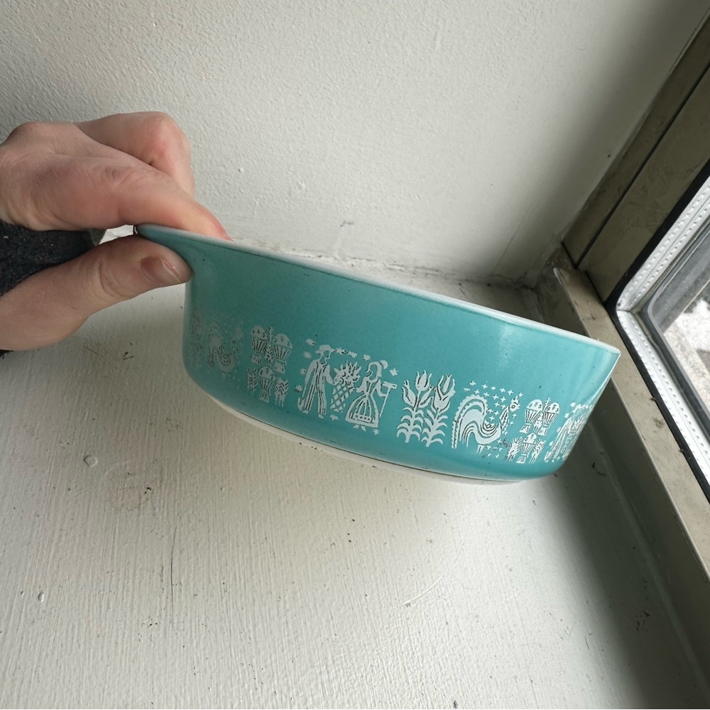 1950s PYREX Blue Amish Butterprint